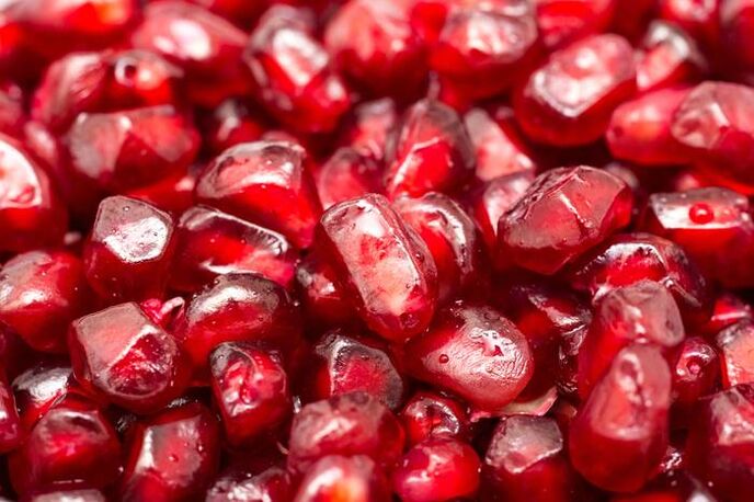 Pomegranate Seed Oil Cream helps stop age-related changes in facial skin
